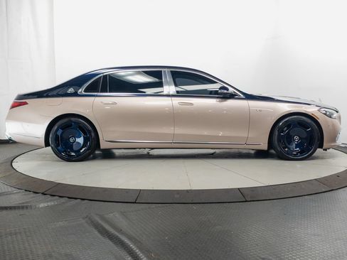Certified 2023 Mercedes-Benz Maybach S 680 4MATIC image 40
