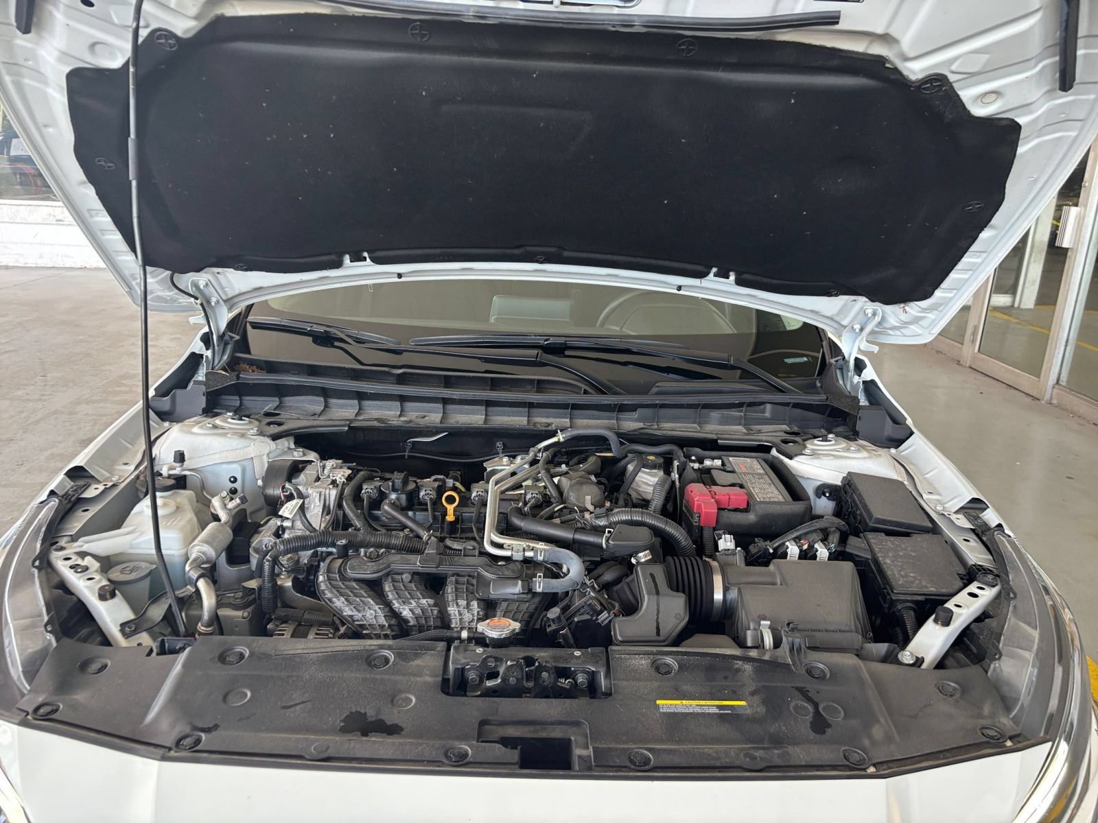 Used 2025 Nissan Altima 2.5 SV FWD image 31