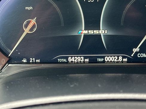Used 2018 BMW M550i xDrive AWD/4WD image 30