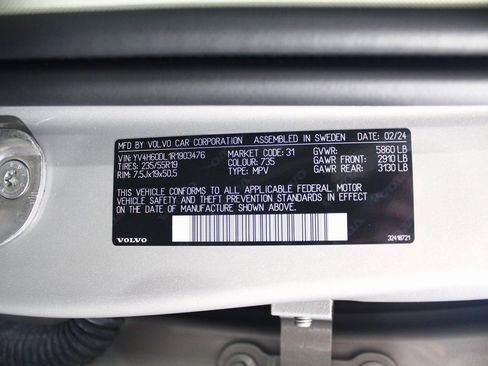 Used 2024 Volvo XC60 T8 Plus w/ Climate Package image 23