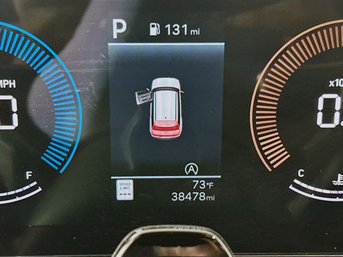 Used 2025 Hyundai Santa Fe SEL image 18