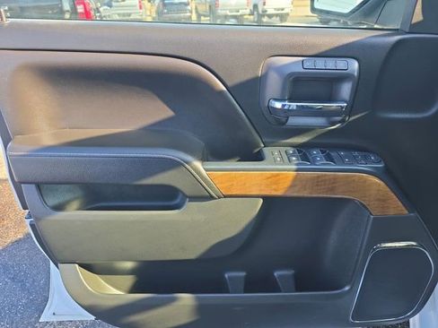 Used 2018 Chevrolet Silverado 1500 LTZ image 20