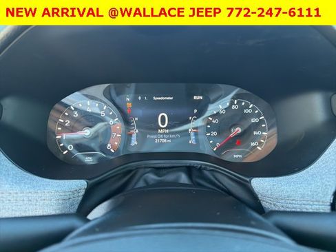Used 2022 Jeep Compass Latitude image 4