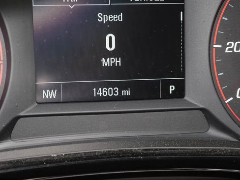 Used 2024 Chevrolet Trax RS w/ Driver Confidence Package image 17