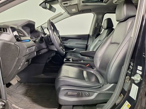 Used 2022 Honda Odyssey Touring image 12