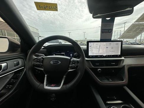 Certified 2025 Ford Explorer ST AWD/4WD image 12