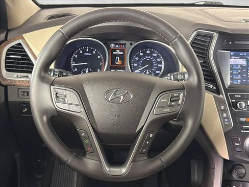 Used 2017 Hyundai Santa Fe SE w/ SE Premium Package 02 FWD image 24