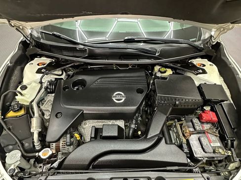 Used 2015 Nissan Altima 2.5 SV w/ Convenience Package FWD image 30