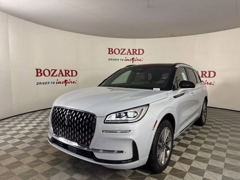 New 2026 Lincoln Corsair Grand Touring image 3