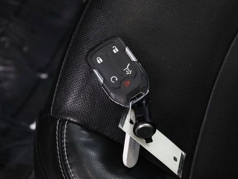 Used 2022 GMC Terrain SLT w/ Infotainment Package II image 32