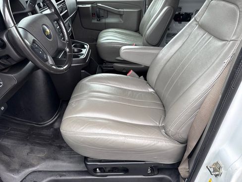 Used 2022 Chevrolet Express 2500 Extended w/ Driver Convenience Package image 10