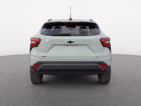 Used 2024 Chevrolet Trax RS FWD image 7