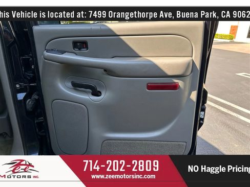 Used 2004 Chevrolet Suburban LT w/ Preferred Equipment Group image 47