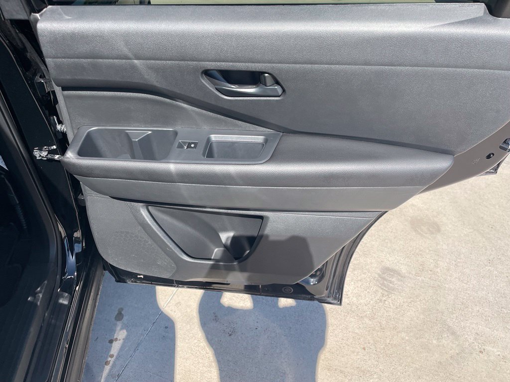 Certified 2025 Nissan Pathfinder S FWD image 22