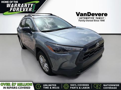Used 2026 Toyota Corolla Cross LE AWD/4WD image 1