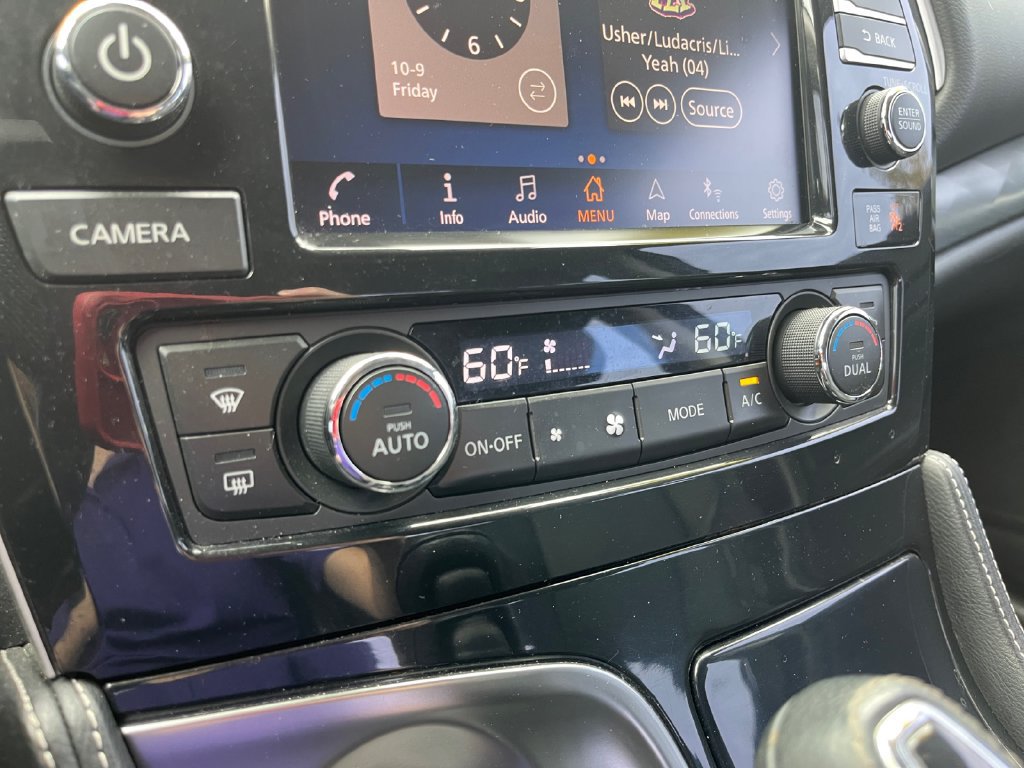 Used 2019 Nissan Maxima Platinum w/ Sport Mat Group FWD image 18