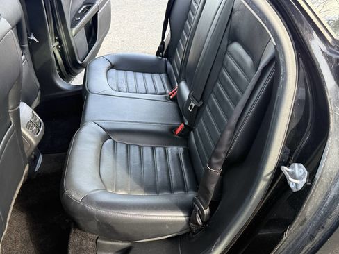 Used 2017 Ford Fusion SE w/ Fusion SE Technology Package image 16