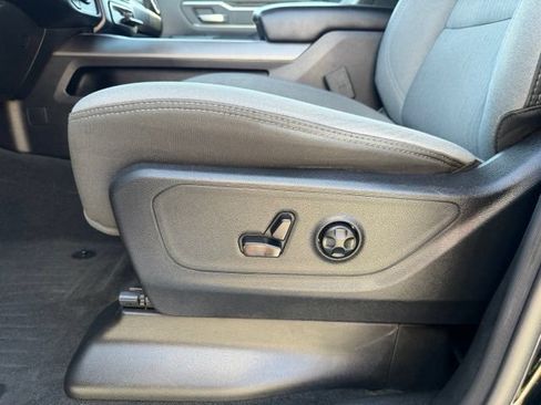 Used 2021 RAM 1500 Big Horn AWD/4WD image 9