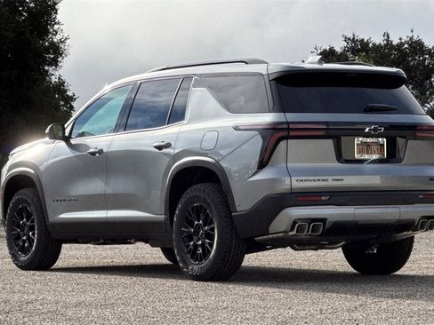 New 2026 Chevrolet Traverse Z71 image 6