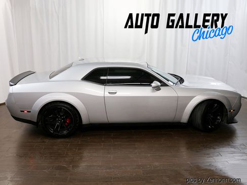 Used 2021 Dodge Challenger SRT Hellcat image 3