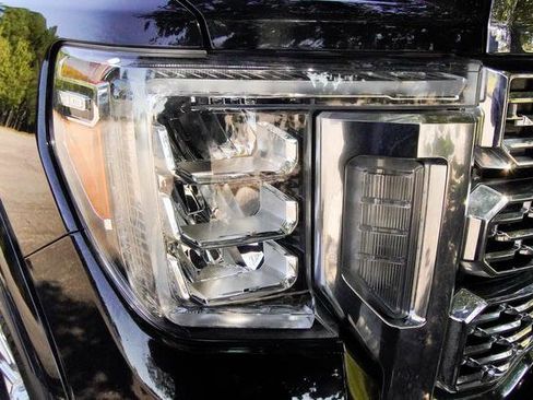 Used 2020 GMC Sierra 2500 Denali w/ Denali Ultimate Package image 33