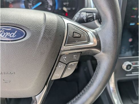 Used 2024 Ford Edge Titanium image 20