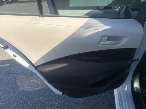 Used 2023 Toyota Corolla LE image 22