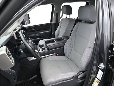 Used 2022 Toyota Tundra SR5 w/ SR5 Convenience Package image 12