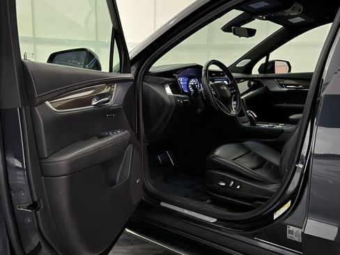 Used 2020 Cadillac XT6 Sport w/ Platinum Package AWD/4WD image 16