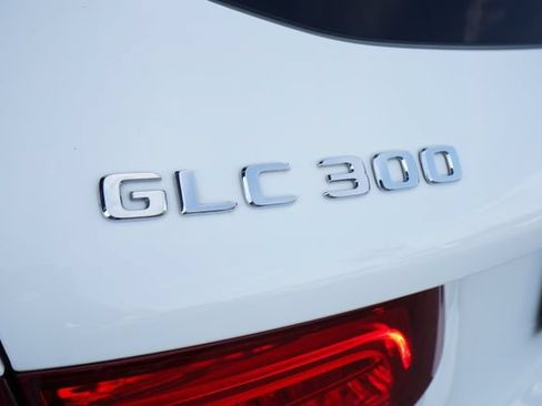 Used 2018 Mercedes-Benz GLC 300 4MATIC image 14