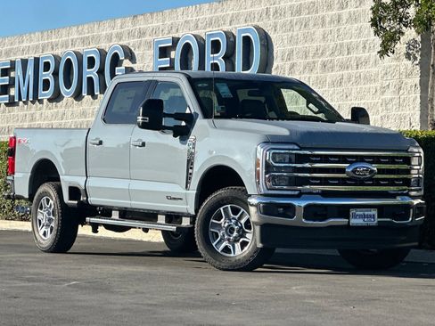 New 2026 Ford F250 Lariat w/ FX4 Off-Road Package image 2