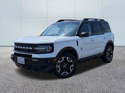 Certified 2023 Ford Bronco Sport Outer Banks AWD/4WD image 1