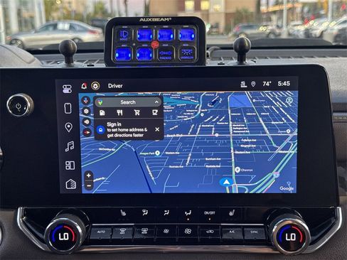 Used 2024 Chevrolet Colorado ZR2 w/ Technology Package image 20