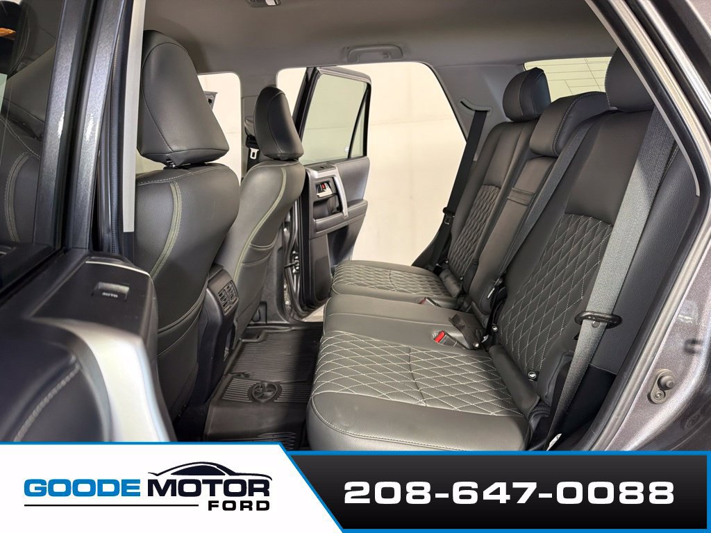 Used 2023 Toyota 4Runner SR5 AWD/4WD image 19
