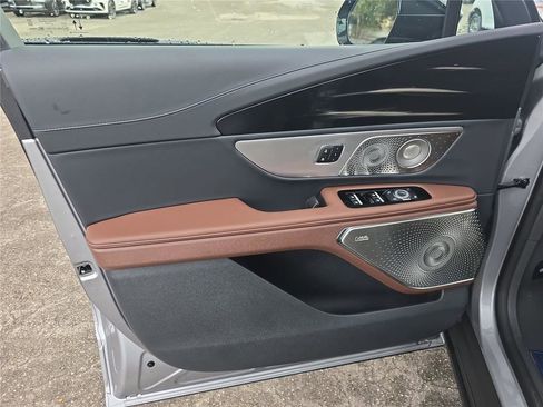 New 2026 Lincoln Nautilus Reserve image 13