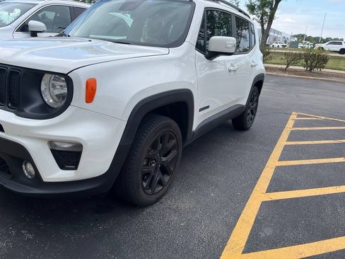 Used 2019 Jeep Renegade Altitude w/ Quick Order Package 2XM AWD/4WD image 2