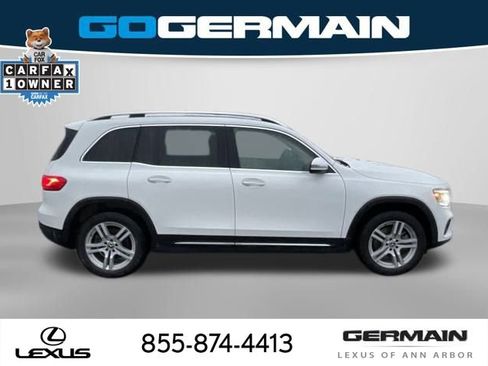 Used 2022 Mercedes-Benz GLB 250 4MATIC image 9