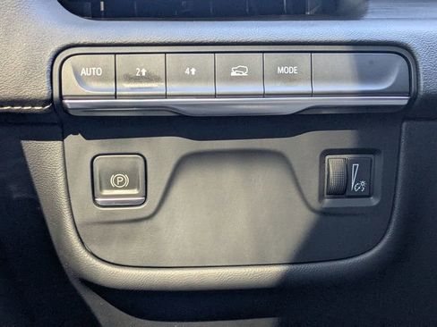 Used 2023 Cadillac Escalade ESV Premium Luxury image 28