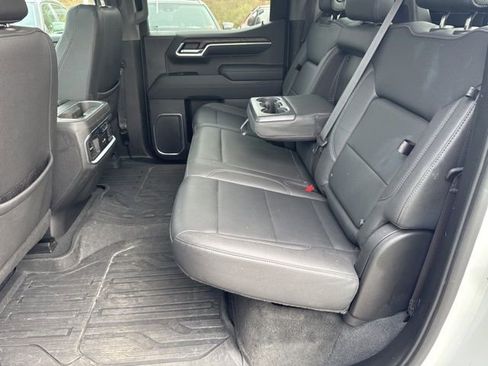 Used 2023 GMC Sierra 1500 SLT w/ SLT Convenience Package AWD/4WD image 6