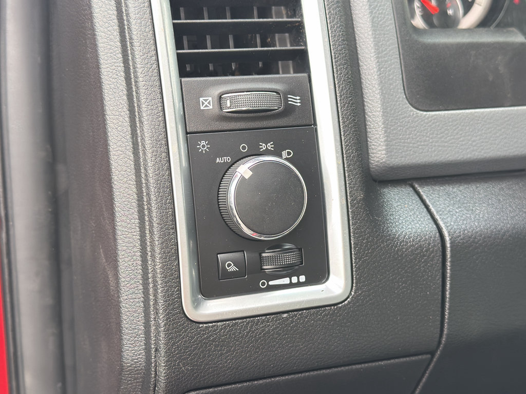 Used 2017 RAM 2500 SLT AWD/4WD image 10