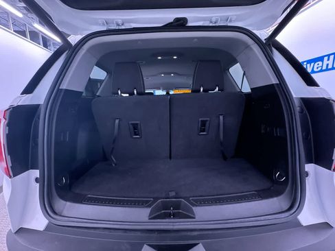 Used 2023 GMC Acadia SLE w/ Driver Convenience Package image 38