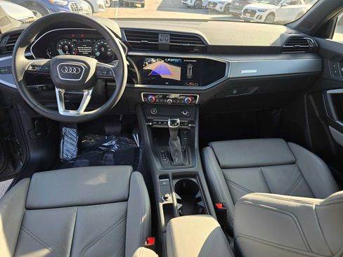 Certified 2025 Audi Q3 2.0T Premium image 22