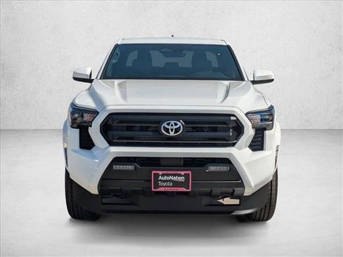 Used 2025 Toyota Tacoma SR5 AWD/4WD image 6