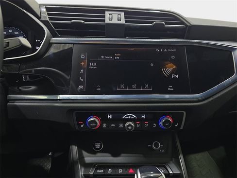 Certified 2025 Audi Q3 2.0T Premium w/ Convenience Package image 19