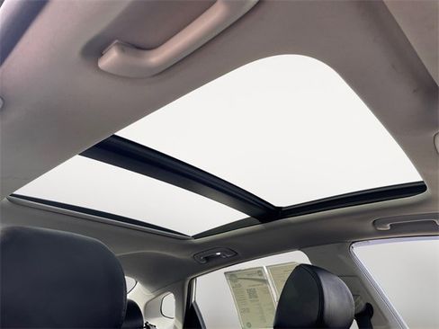 Used 2018 Kia Optima EX w/ Premium Package image 15