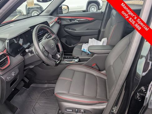 Used 2025 Chevrolet TrailBlazer RS w/ Convenience Package AWD/4WD image 14