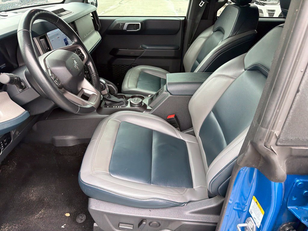 Used 2024 Ford Bronco Outer Banks AWD/4WD image 14
