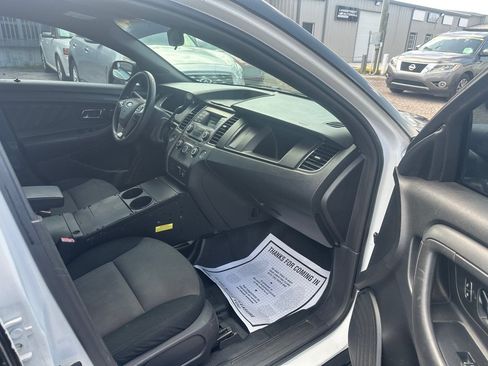 Used 2013 Ford Taurus Police Interceptor FWD image 12