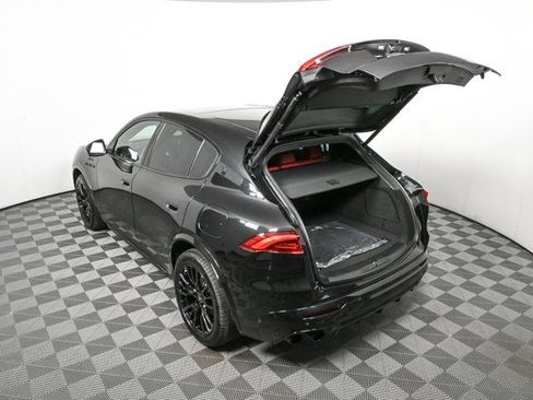 New 2025 Maserati Grecale Modena image 33