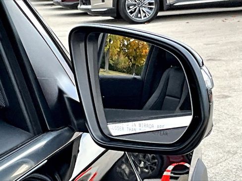 Used 2024 Mercedes-Benz GLE 350 4MATIC image 25